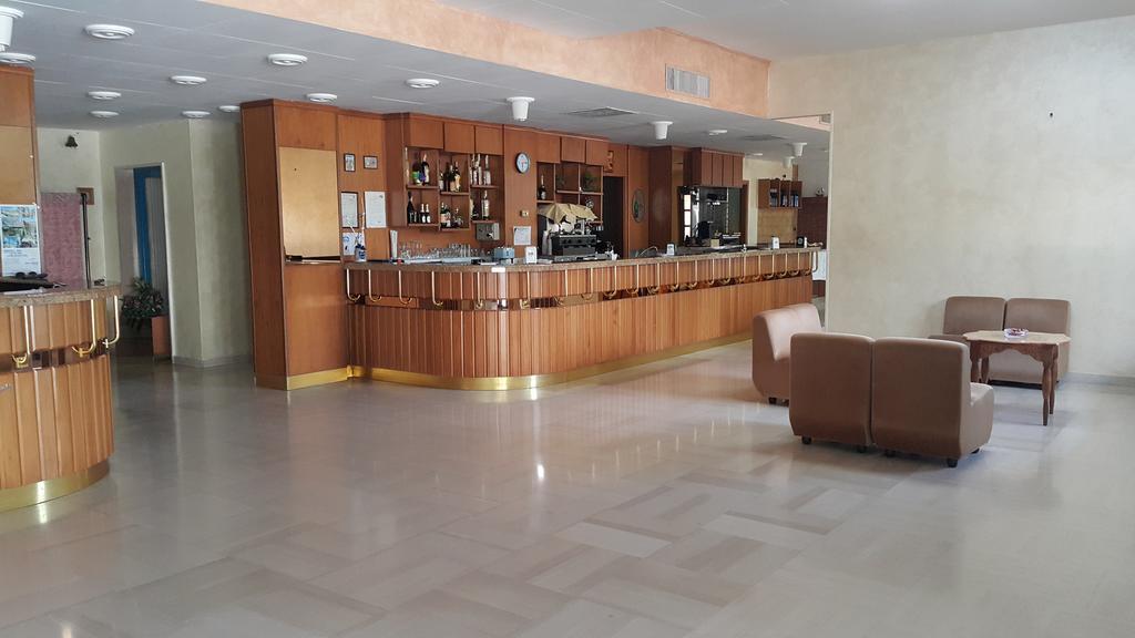 Hotel Menta E Rosmarino Monte SantʼAngelo Buitenkant foto
