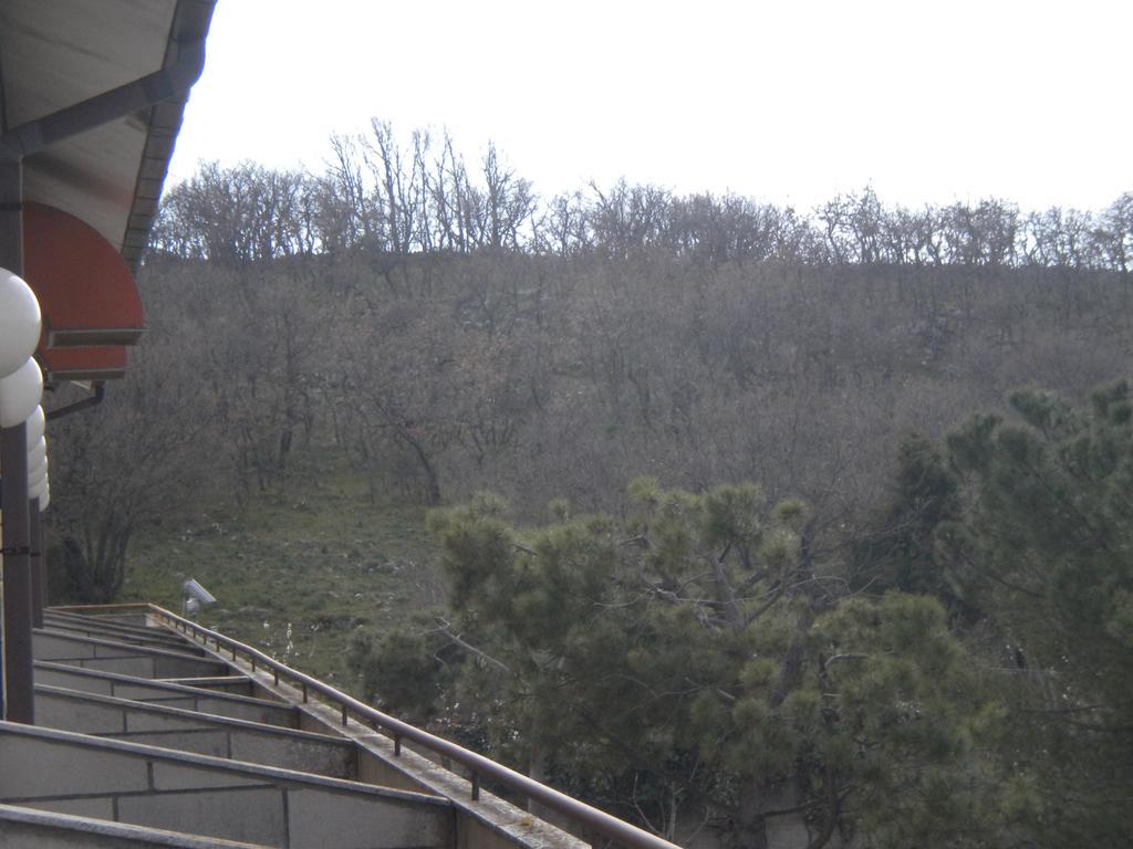 Hotel Menta E Rosmarino Monte SantʼAngelo Buitenkant foto