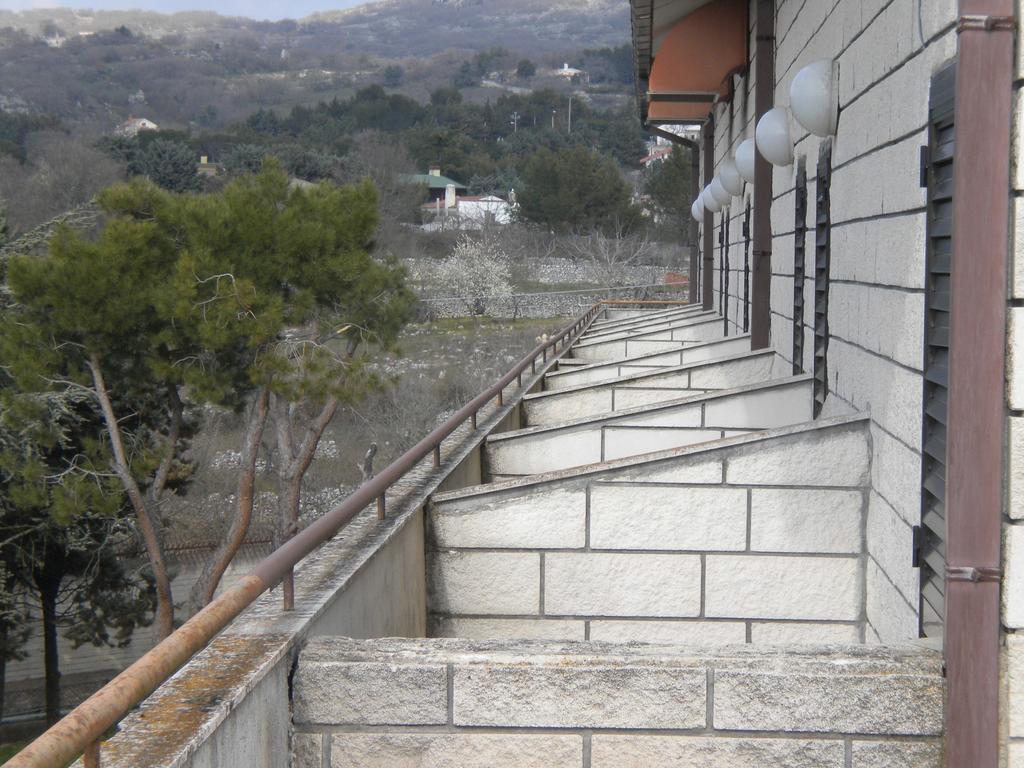 Hotel Menta E Rosmarino Monte SantʼAngelo Buitenkant foto